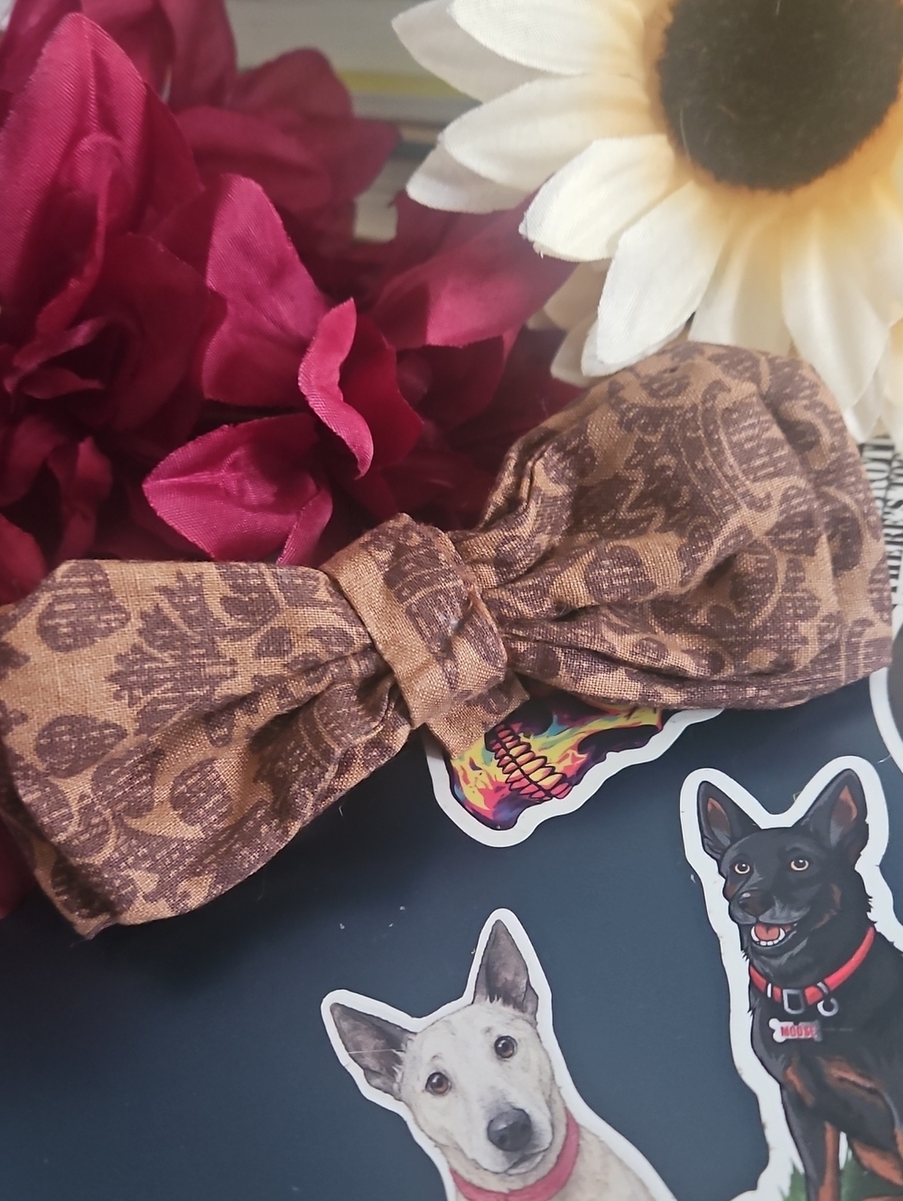 Hand Crafted Pet/Dog Collar Bow Tie New